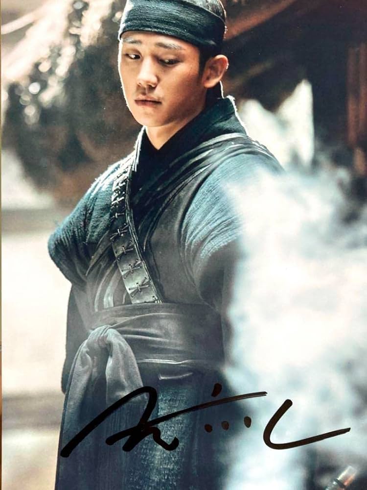 チョン・ヘイン直筆サイン入り2Lサイズ写真…Jung Hae-in‥③ 【公式通販】